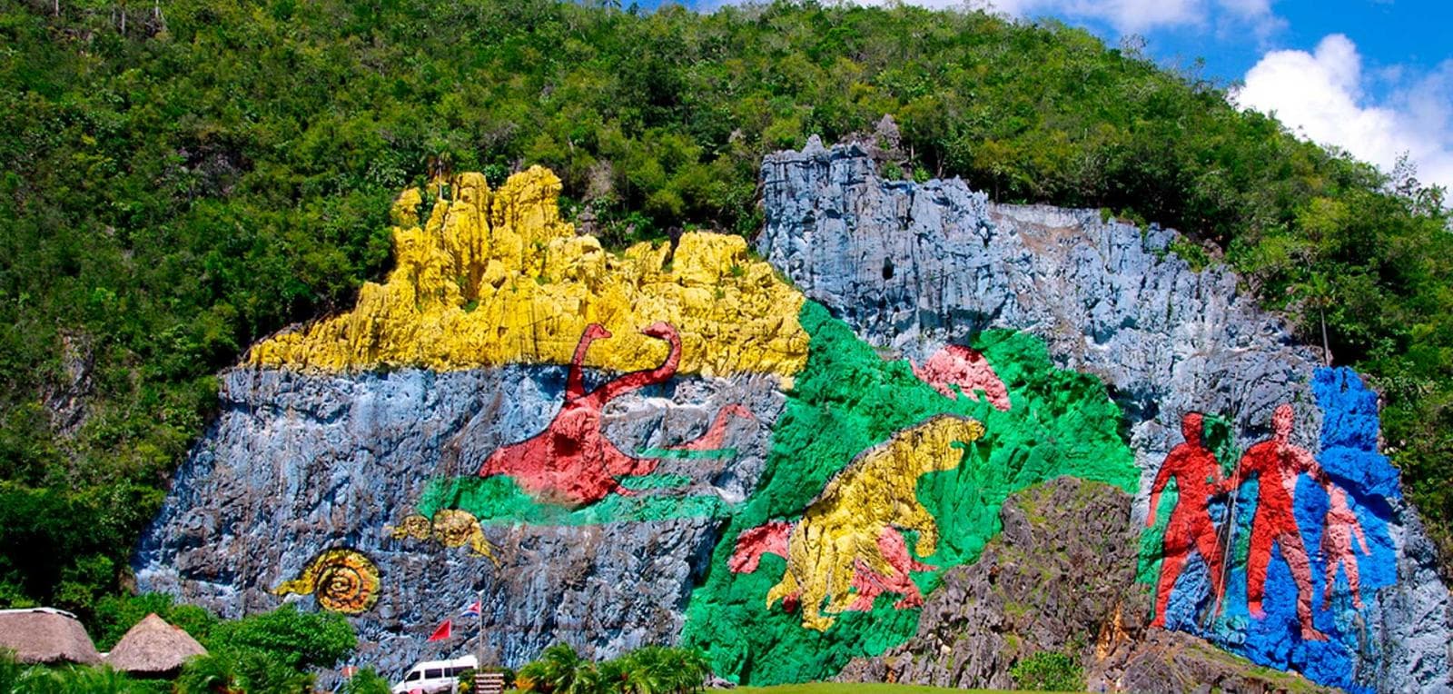 Private taxi tour through Viñales Valley tobacco farms