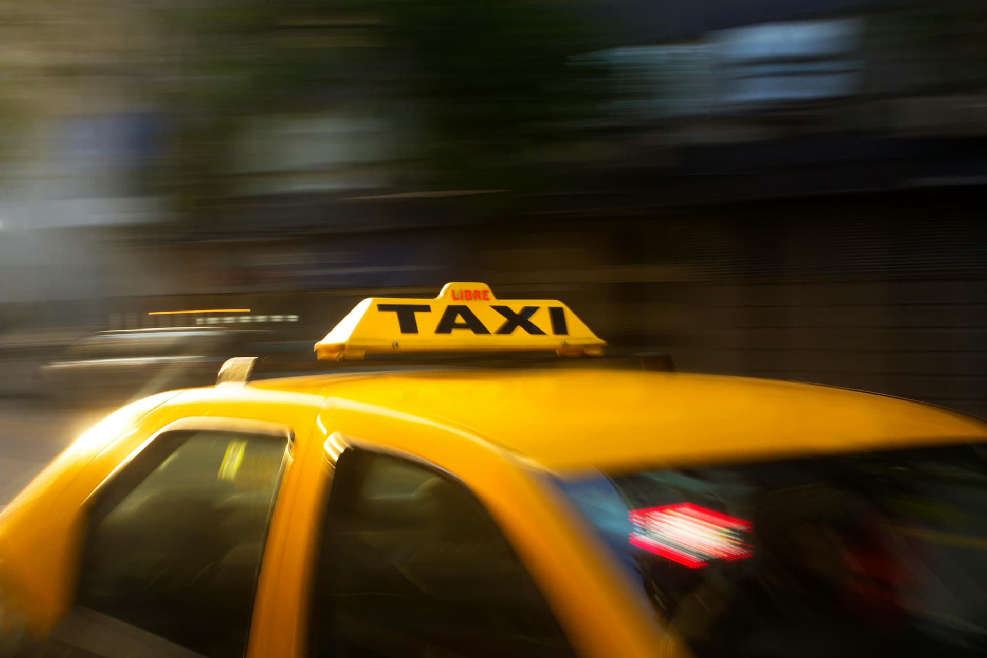 Cuba Taxi Transfers 2025 Classic taxi in Havana Cuba