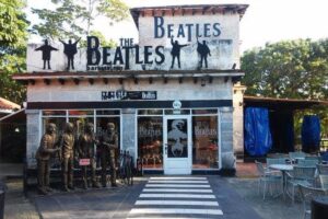 The Beatles Live Music Bar and Grill